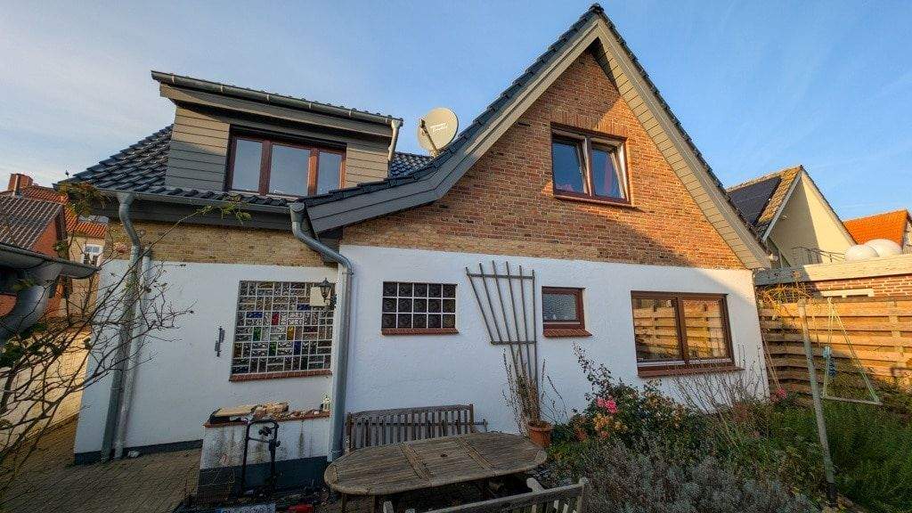 Mehrfamilienhaus, Wohnhaus Arnis - 9 Zimmer, 173 m&sup2;, 475.000&euro; | Angebot:25667683