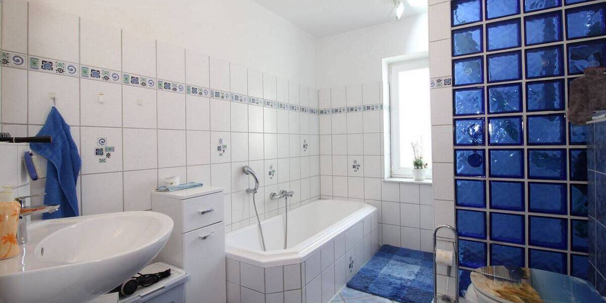 Mehrfamilienhaus, Wohnhaus Kropp - 6 Zimmer, 204 m&sup2;, 420.000&euro; | Angebot:26203225