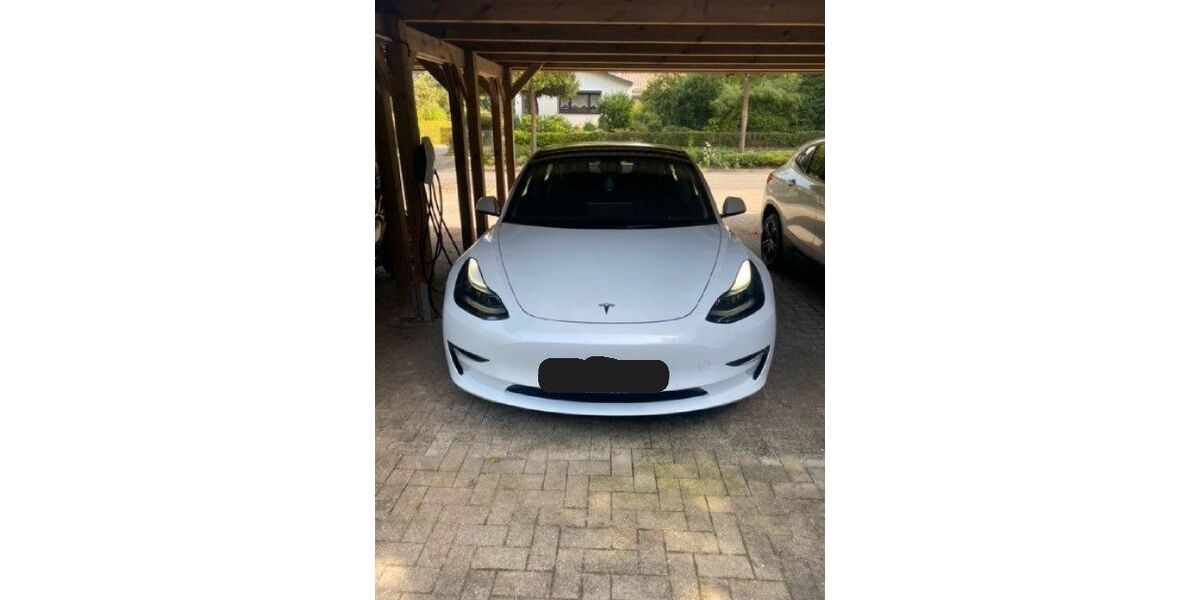 Tesla Model 3 45.208 km 32.600 &euro; Gettorf 24214