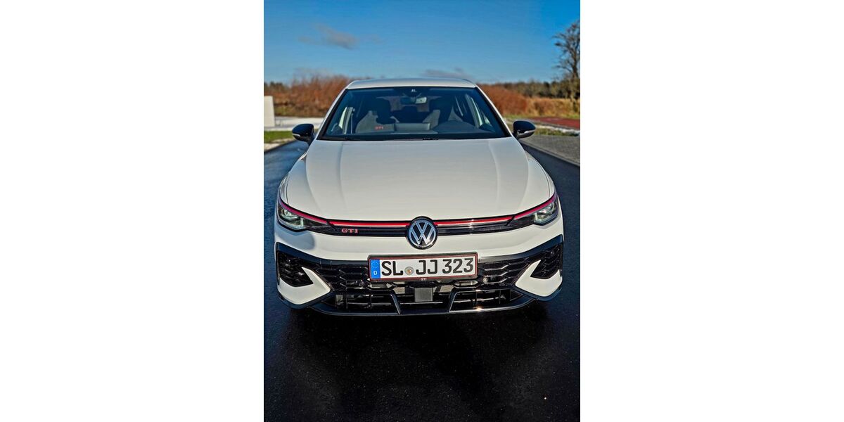 VW Golf 14.000 km 22.999 &euro; Silberstedt 24887