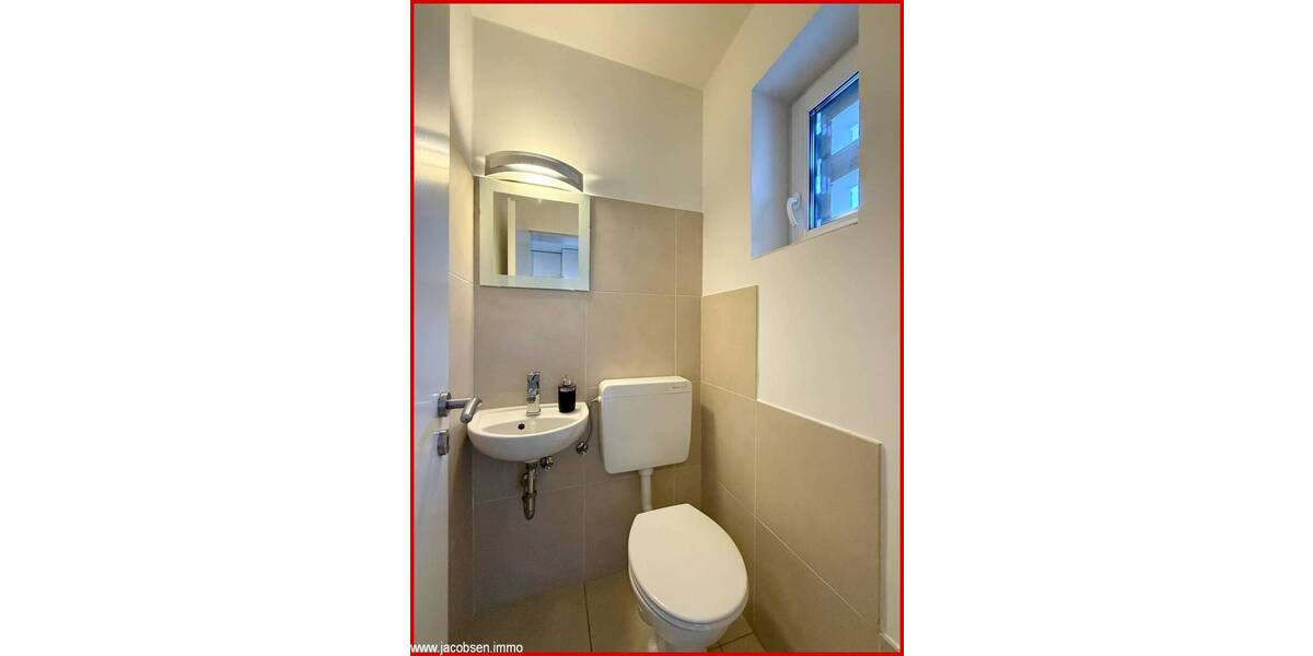 Einfamilienhaus Schleswig - 9 Zimmer, 210 m&sup2;, 550.000&euro; | Angebot:25705483