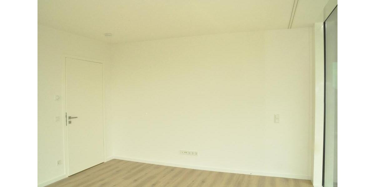 Etagenwohnung Schleswig - 3 Zimmer, 132 m&sup2;, 2.095&euro; | Angebot:25802396