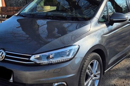 VW Touran 174.000 km 15.290 &euro; Fleckeby 24357