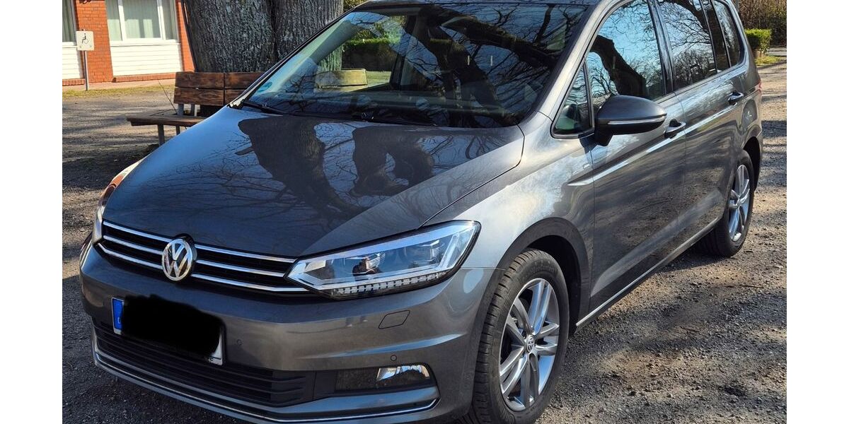 VW Touran 174.000 km 15.900 &euro; Fleckeby 24357