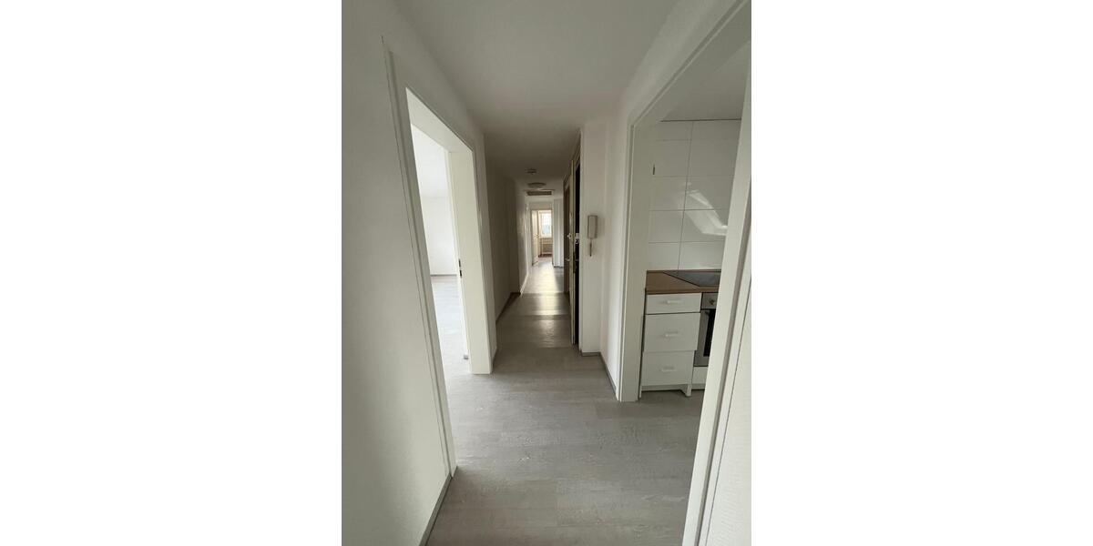 Dachgeschoßwohnung Rendsburg - 4 Zimmer, 76 m&sup2;, 898&euro; | Angebot:25368896