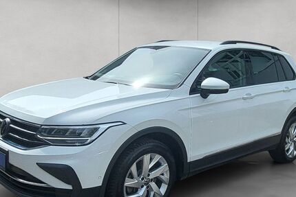 VW Tiguan 58.816 km 27.490 &euro; Rendsburg 24768