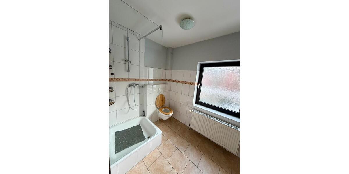 Einfamilienhaus Schleswig - 7 Zimmer, 120 m&sup2;, 1.800&euro; | Angebot:26004435