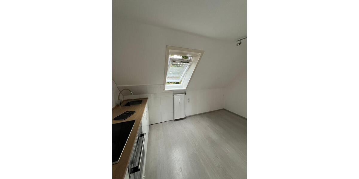 Dachgeschoßwohnung Rendsburg - 4 Zimmer, 76 m&sup2;, 898&euro; | Angebot:25368896