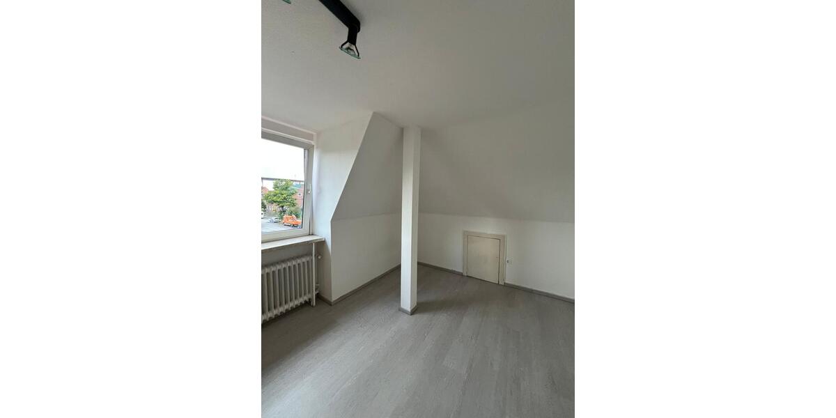 Dachgeschoßwohnung Rendsburg - 4 Zimmer, 76 m&sup2;, 898&euro; | Angebot:25368896