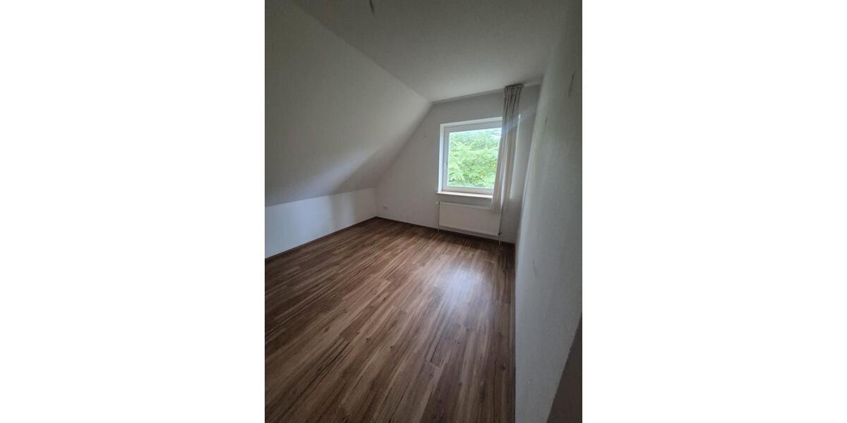 Etagenwohnung Rendsburg - 3 Zimmer, 95 m&sup2;, 800&euro; | Angebot:26475584