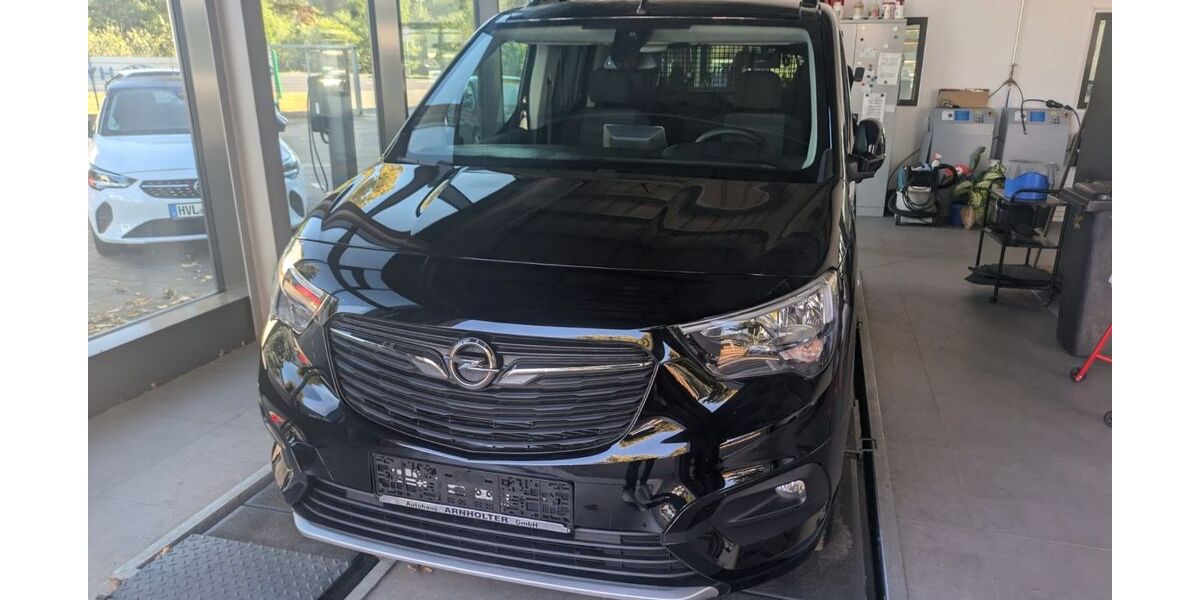 Opel Combo 38.200 km 19.299 &euro; Eggebek 24852