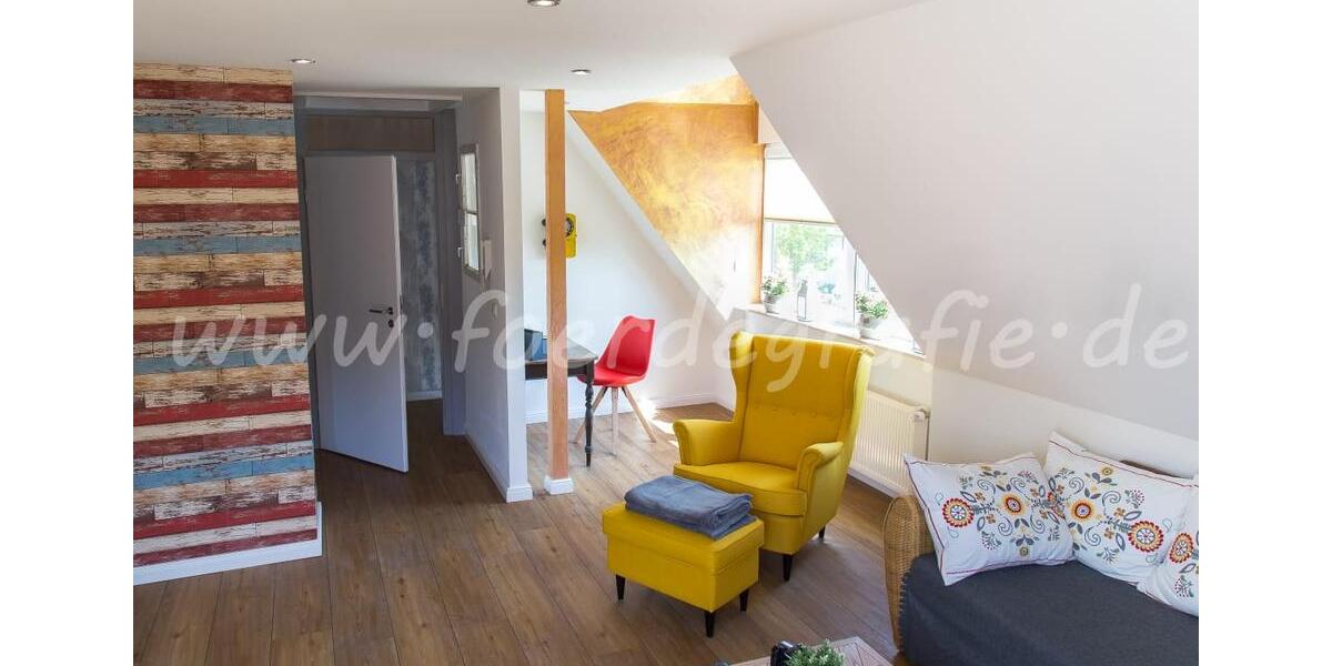 Dachgeschoßwohnung Osterby - 2 Zimmer, 75 m&sup2;, 900&euro; | Angebot:25988123