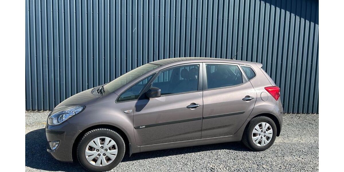Hyundai ix20 66.450 km 9.980 &euro; Schleswig 24837
