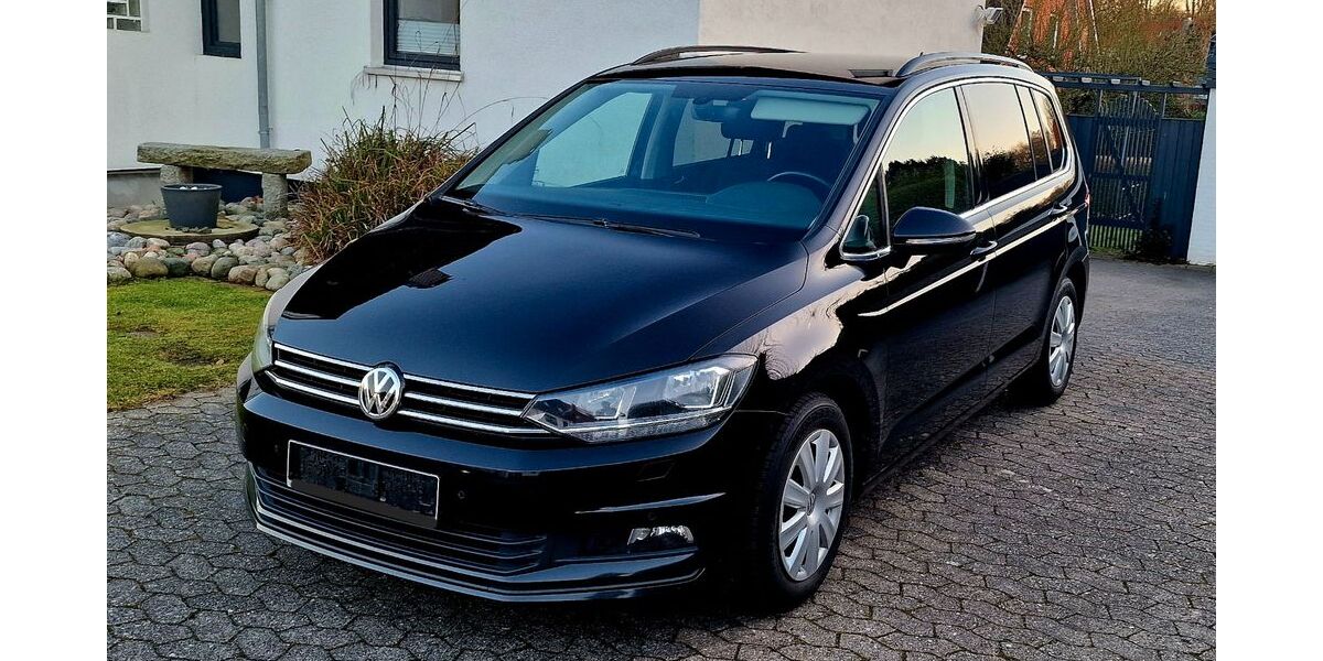 VW Touran 215.500 km 14.690 &euro; Eckernförde 24340