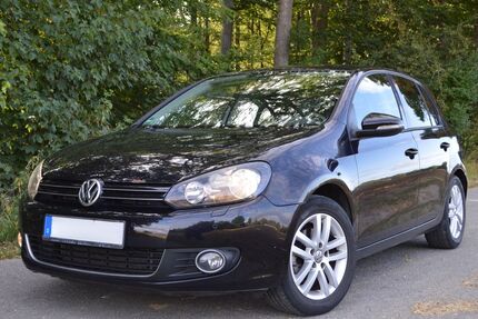 VW Golf 220.000 km 4.350 &euro; Steinbergkirche 24972