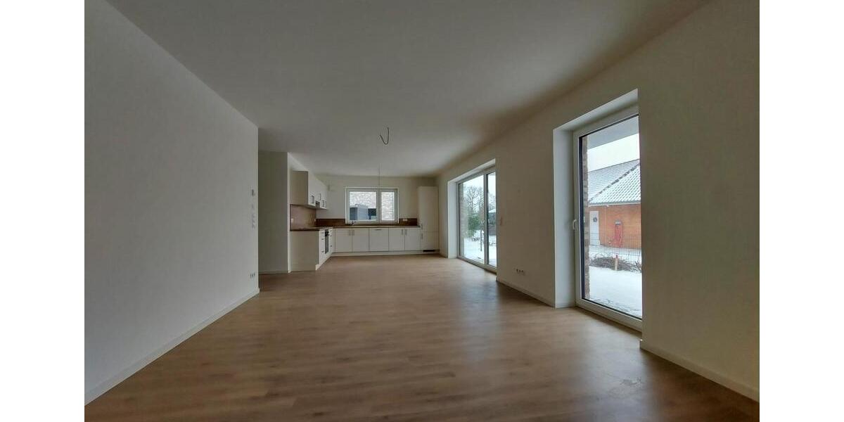Erdgeschoßwohnung Schülp bei Rendsburg - 3 Zimmer, 94 m&sup2;, 1.320&euro; | Angebot:25122823