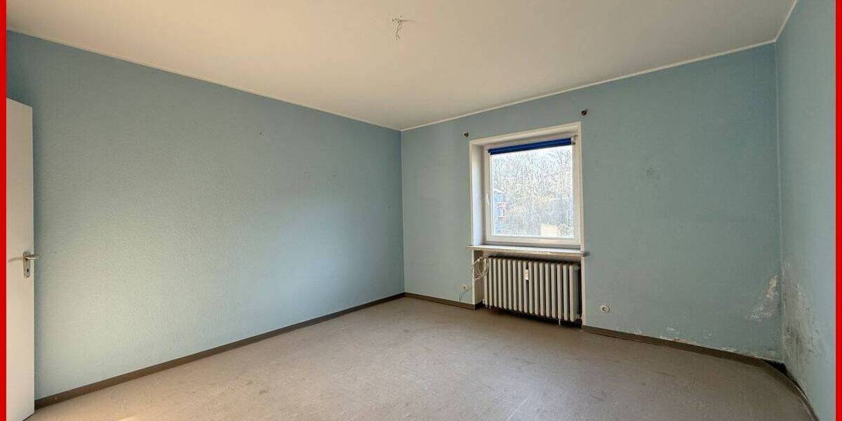 Einfamilienhaus Schleswig - 9 Zimmer, 259 m&sup2;, 275.000&euro; | Angebot:26029303