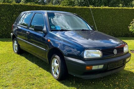 VW Golf 166.537 km 3.500 &euro; Holtsee 24363