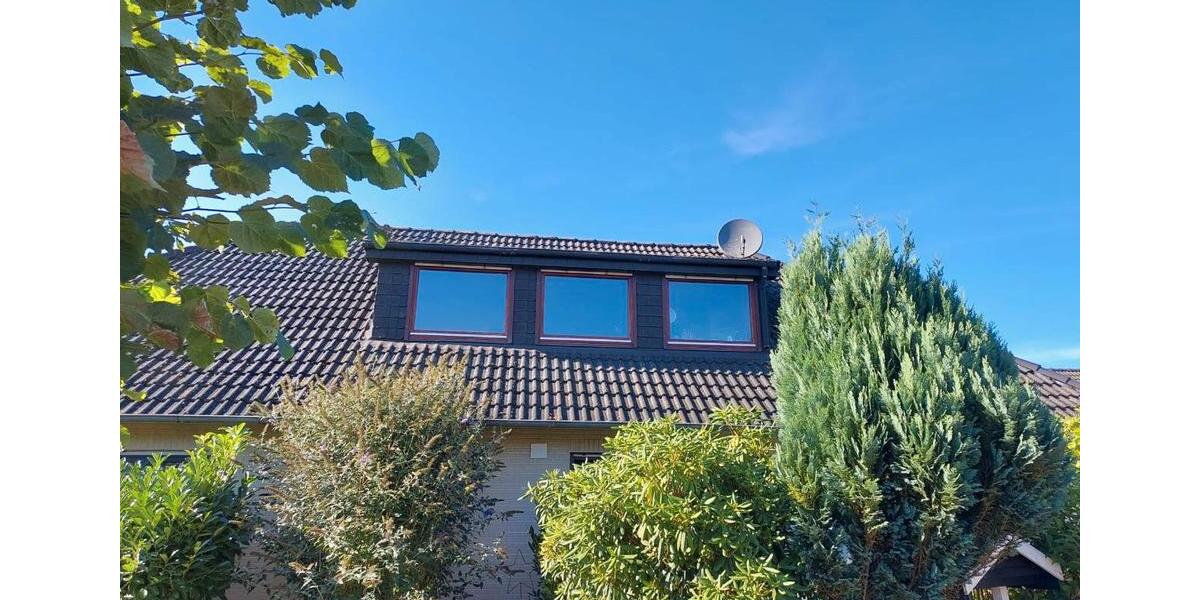 Dachgeschoßwohnung Dörphof - 3 Zimmer, 75 m&sup2;, 710&euro; | Angebot:26431411