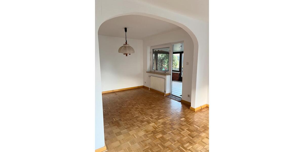 Einfamilienhaus Rendsburg - 3 Zimmer, 90 m&sup2;, 1.500&euro; | Angebot:26316742