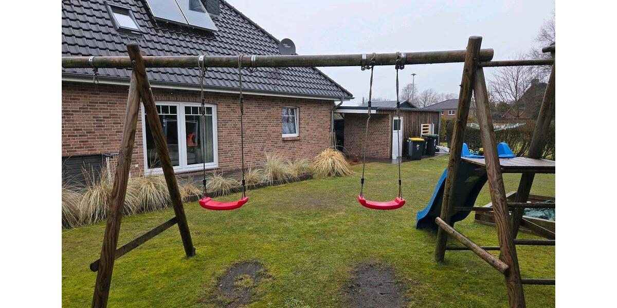 Einfamilienhaus Stapel - 7 Zimmer, 220 m&sup2;, 1.400&euro; | Angebot:25607090