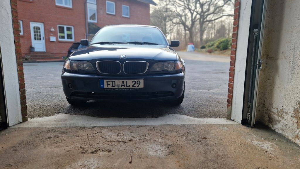 BMW 320 351.000 km 1.200 &euro; Eggebek 24852