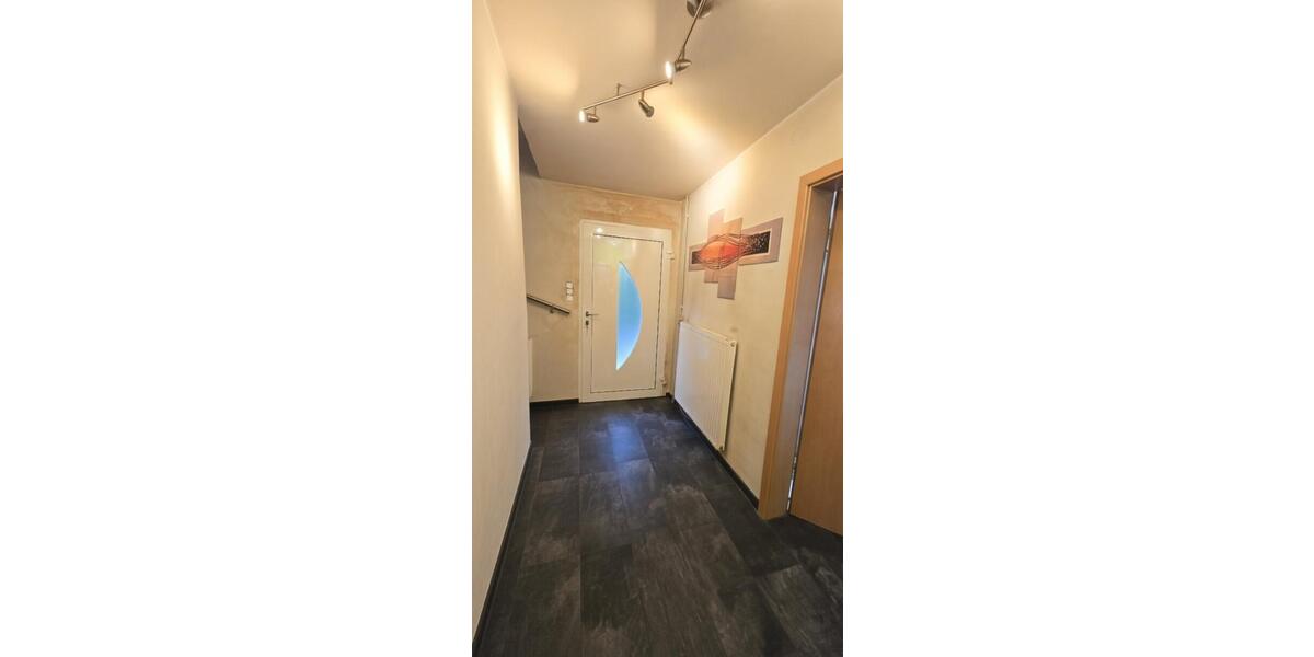 Einfamilienhaus Schülldorf - 6.5 Zimmer, 120 m&sup2;, 270.000&euro; | Angebot:25052403