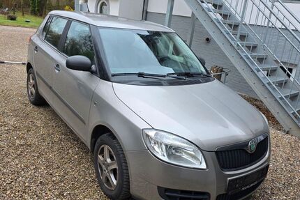 Skoda Fabia 163.000 km 3.500 &euro; Sieverstedt 24885
