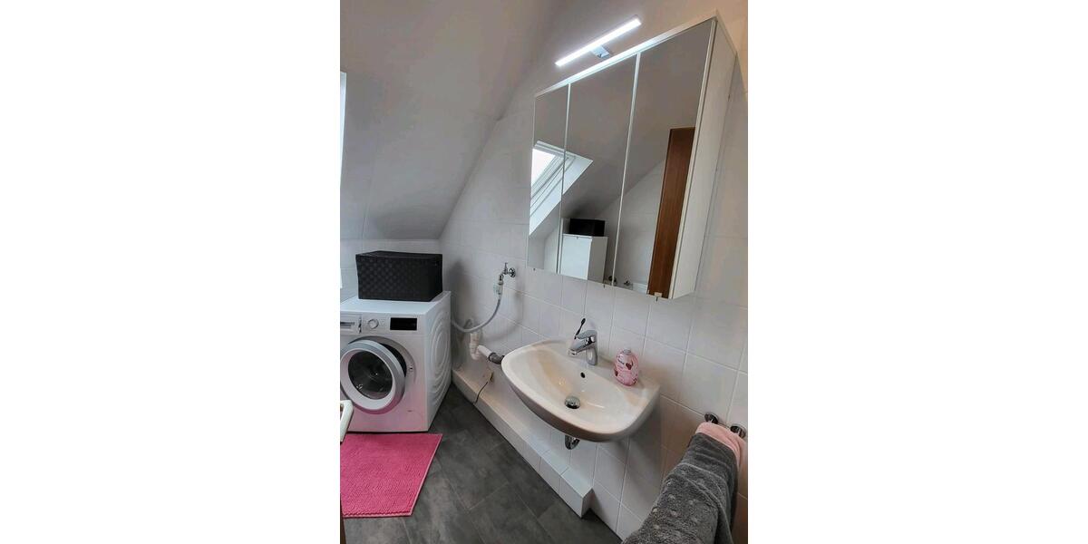 Dachgeschoßwohnung Büdelsdorf - 2 Zimmer, 46 m&sup2;, 130.000&euro; | Angebot:24254911