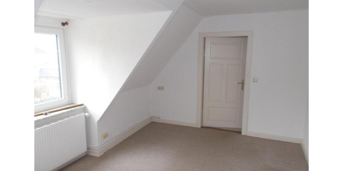 Dachgeschoßwohnung Wohlde - 3 Zimmer, 65 m&sup2;, 640&euro; | Angebot:25148603