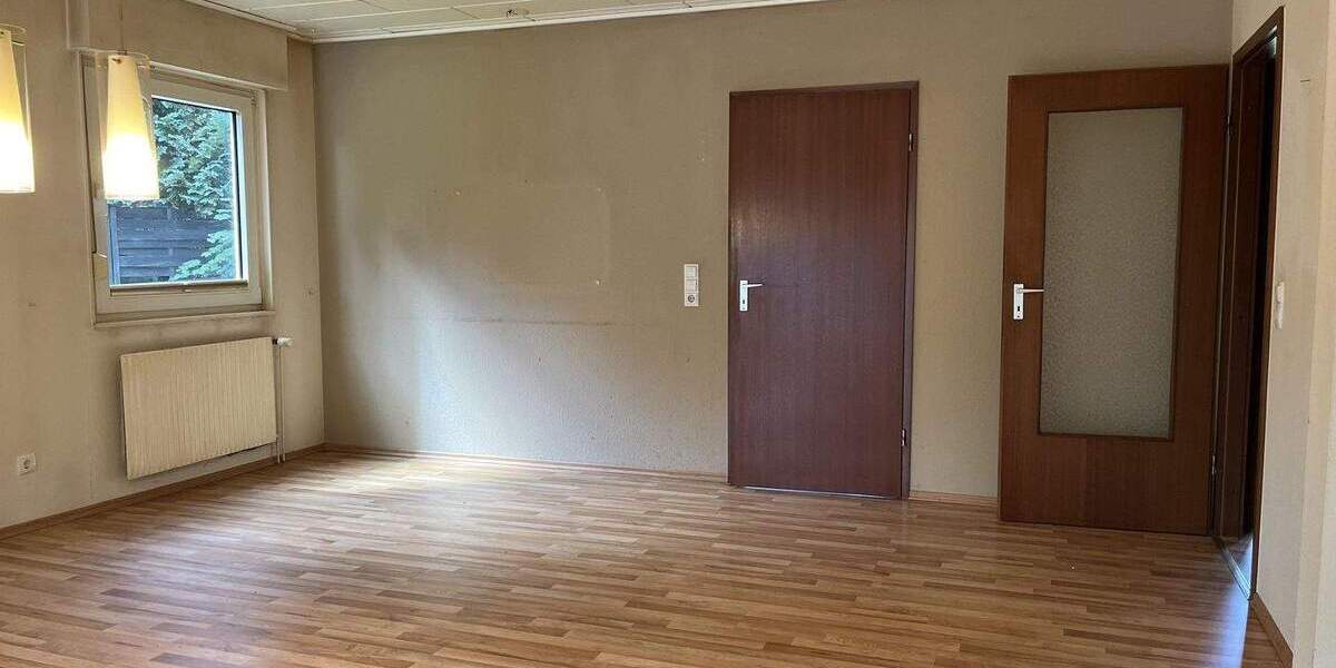 Mehrfamilienhaus, Wohnhaus Tetenhusen - 7 Zimmer, 174 m&sup2;, 219.000&euro; | Angebot:25706537