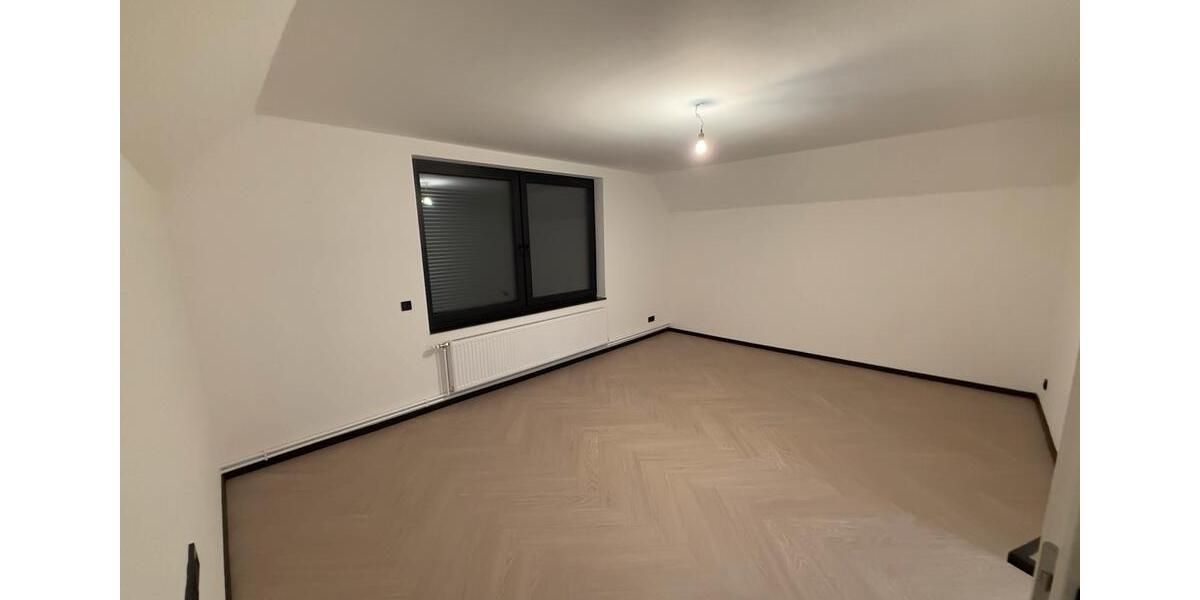 Mehrfamilienhaus, Wohnhaus Westerrönfeld - 7 Zimmer, 210 m&sup2;, 790.000&euro; | Angebot:24951220