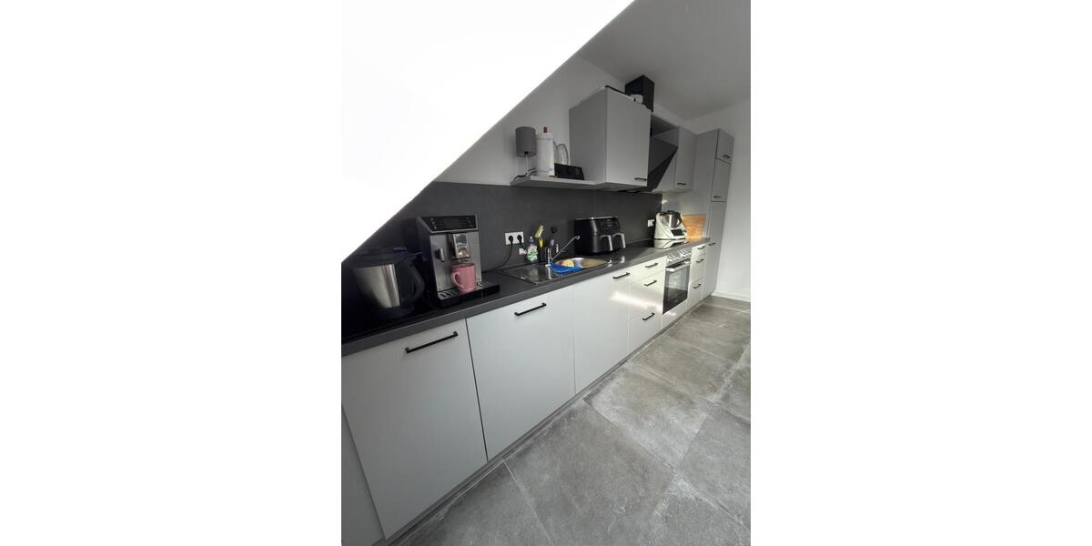 Dachgeschoßwohnung Börm - 3 Zimmer, 61 m&sup2;, 925&euro; | Angebot:25049541