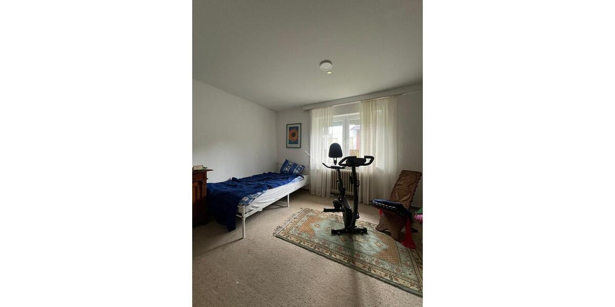 Erdgeschoßwohnung Rendsburg - 5 Zimmer, 140 m&sup2;, 1.370&euro; | Angebot:25749932