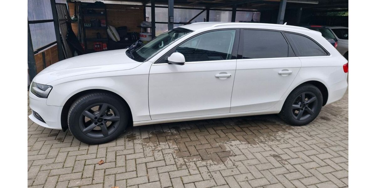 Audi A4 182.000 km 10.000 &euro; Jübek 24855