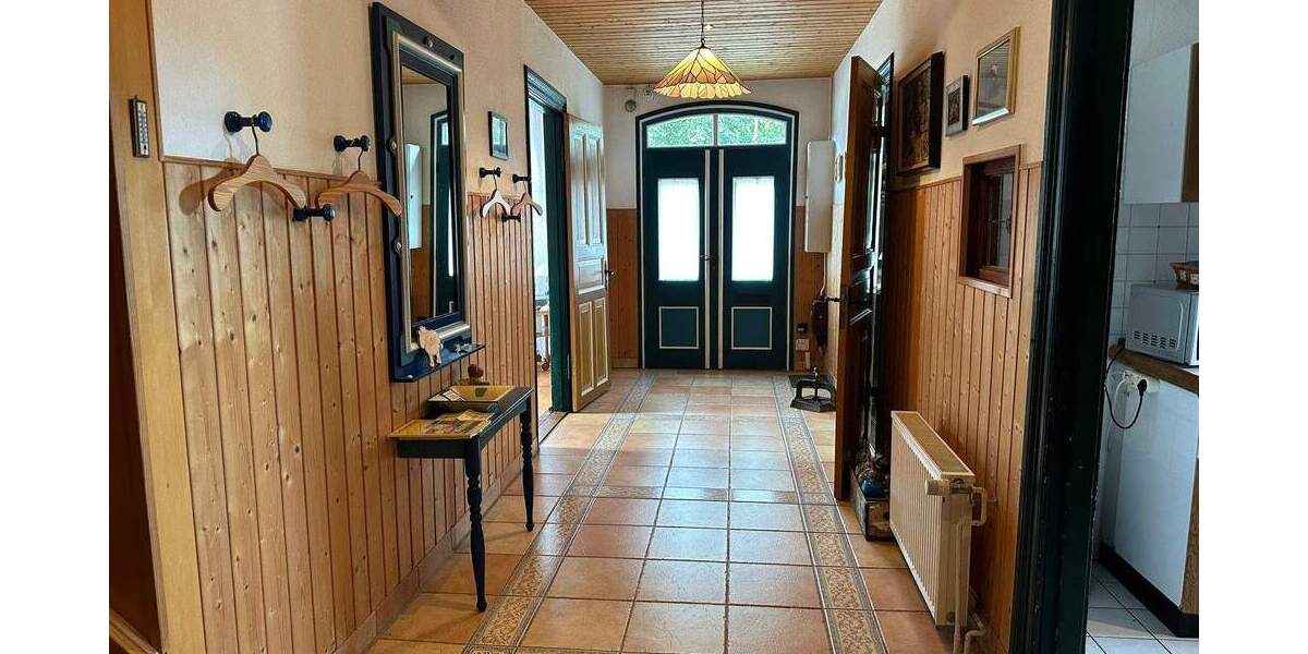 Einfamilienhaus Bergenhusen - 1 Zimmer, 300 m&sup2;, 355.000&euro; | Angebot:25708130