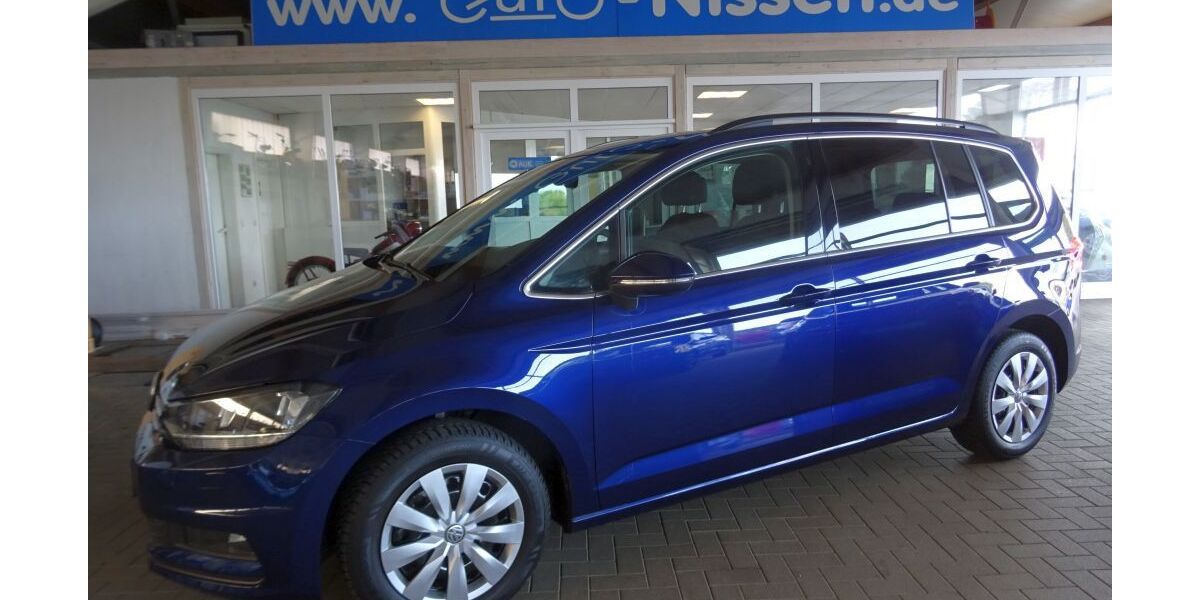 VW Touran 178.965 km 14.850 &euro; Steinbergkirche 24972