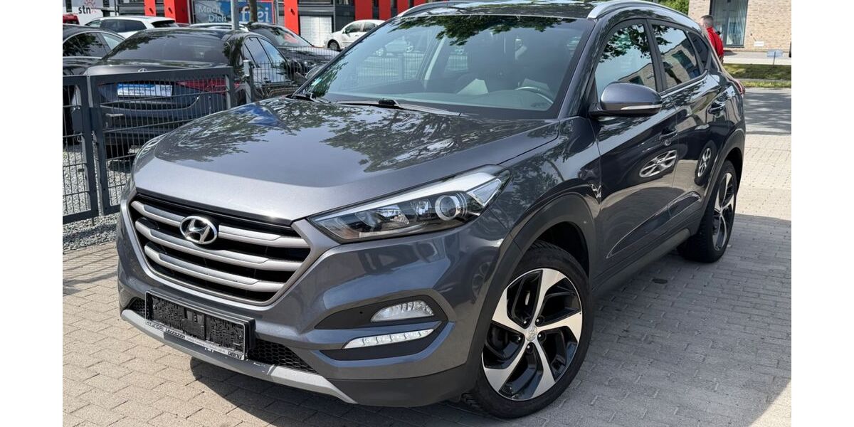 Hyundai TUCSON 99.500 km 11.990 &euro; Schleswig 24837