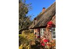 Traumhaftes Reetdach-Ein-Zweifamilienhaus mit parkähnlichem Garten in Angeln - Zweifamilienhaus Scheggerott | Angebot:26565370