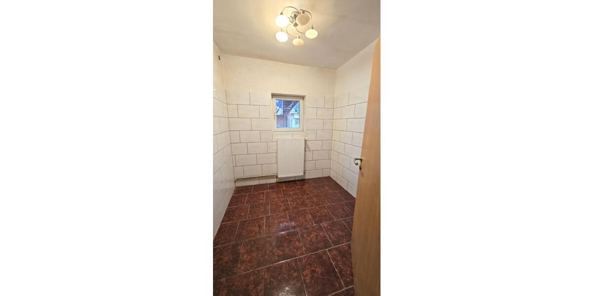 Einfamilienhaus Schülldorf - 6.5 Zimmer, 120 m&sup2;, 270.000&euro; | Angebot:25052403