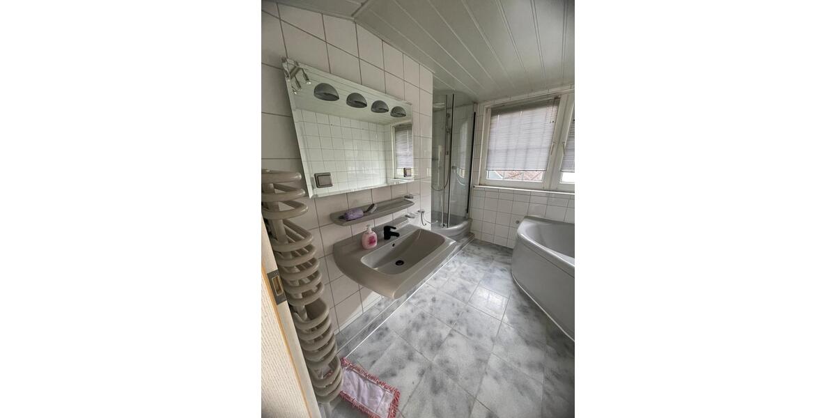 Einfamilienhaus Rendsburg - 6 Zimmer, 150 m&sup2;, 1.200&euro; | Angebot:26648784