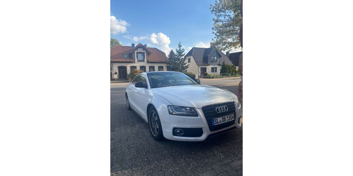 Audi A5 122.000 km 9.299 &euro; Jübek 24855