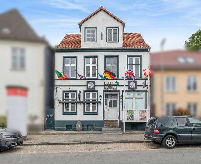 Einfamilienhaus Schleswig - 7 Zimmer, 120 m&sup2;, 449.000&euro; | Angebot:25560867