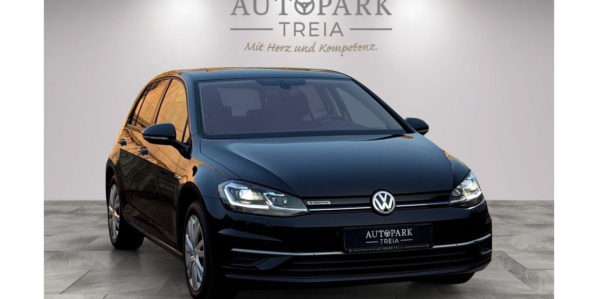 VW Golf 124.000 km 14.480 &euro; Treia 24896