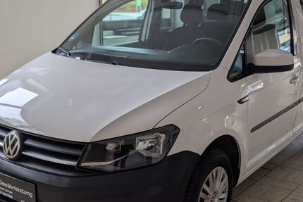 VW Caddy 248.000 km 9.900 &euro; Jübek 24855