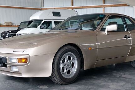 Porsche 944 210.646 km 14.950 &euro; Steinbergkirche 24972