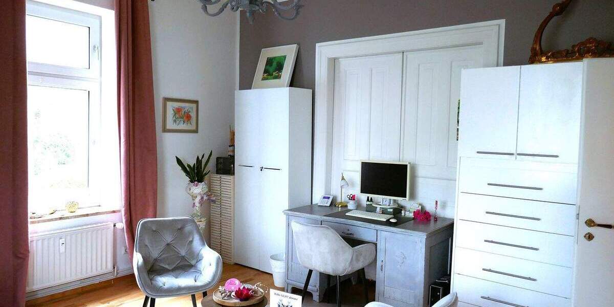 Gewerbeobjekt Rendsburg - 8 Zimmer, 160 m&sup2;, 229.000&euro; | Angebot:25779951