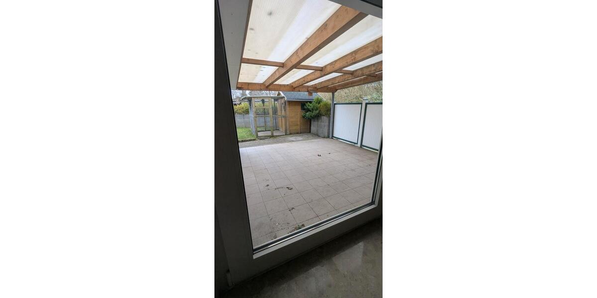 Erdgeschoßwohnung Kropp - 5 Zimmer, 200 m&sup2;, 1.950&euro; | Angebot:26050213