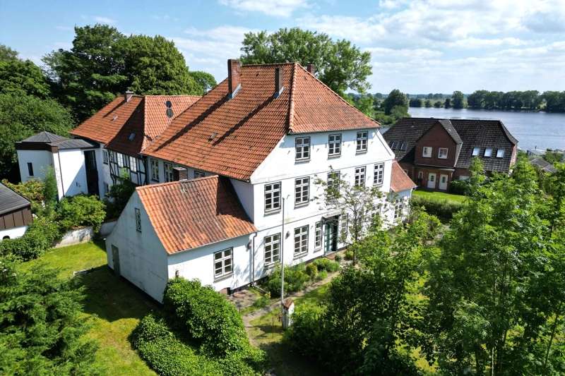 Einfamilienhaus Süderstapel Süderstapel - 14 Zimmer, 360 m&sup2;, 595.000&euro; | Angebot:16509674