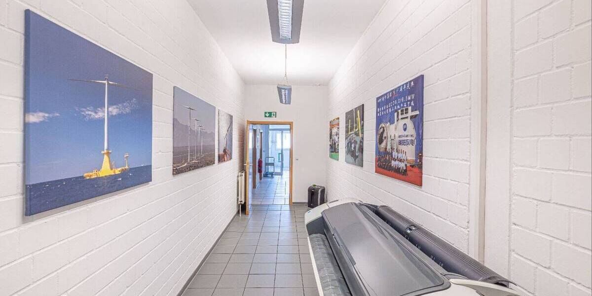 Gewerbeobjekt Büdelsdorf - 6 Zimmer, 270 m&sup2;, 1.620&euro; | Angebot:26617737